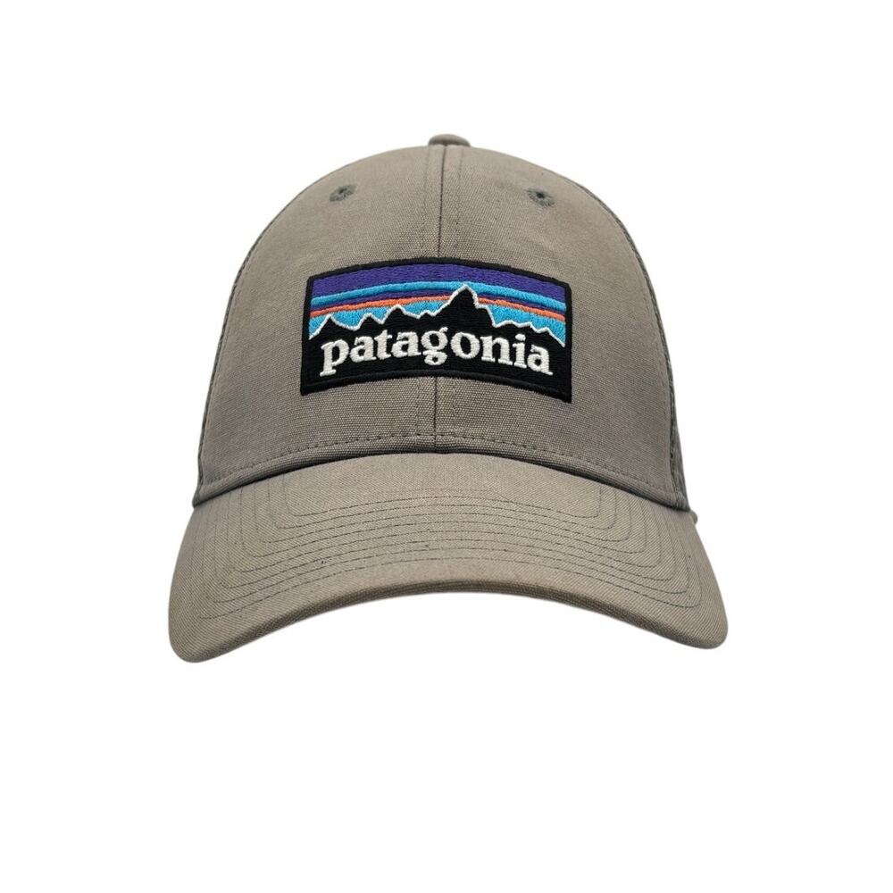 Patagonia P-6 Logo Mesh Trucker Hat Snapback Gorpcore